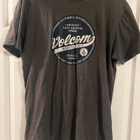 Volcom - Picture 2 of 2